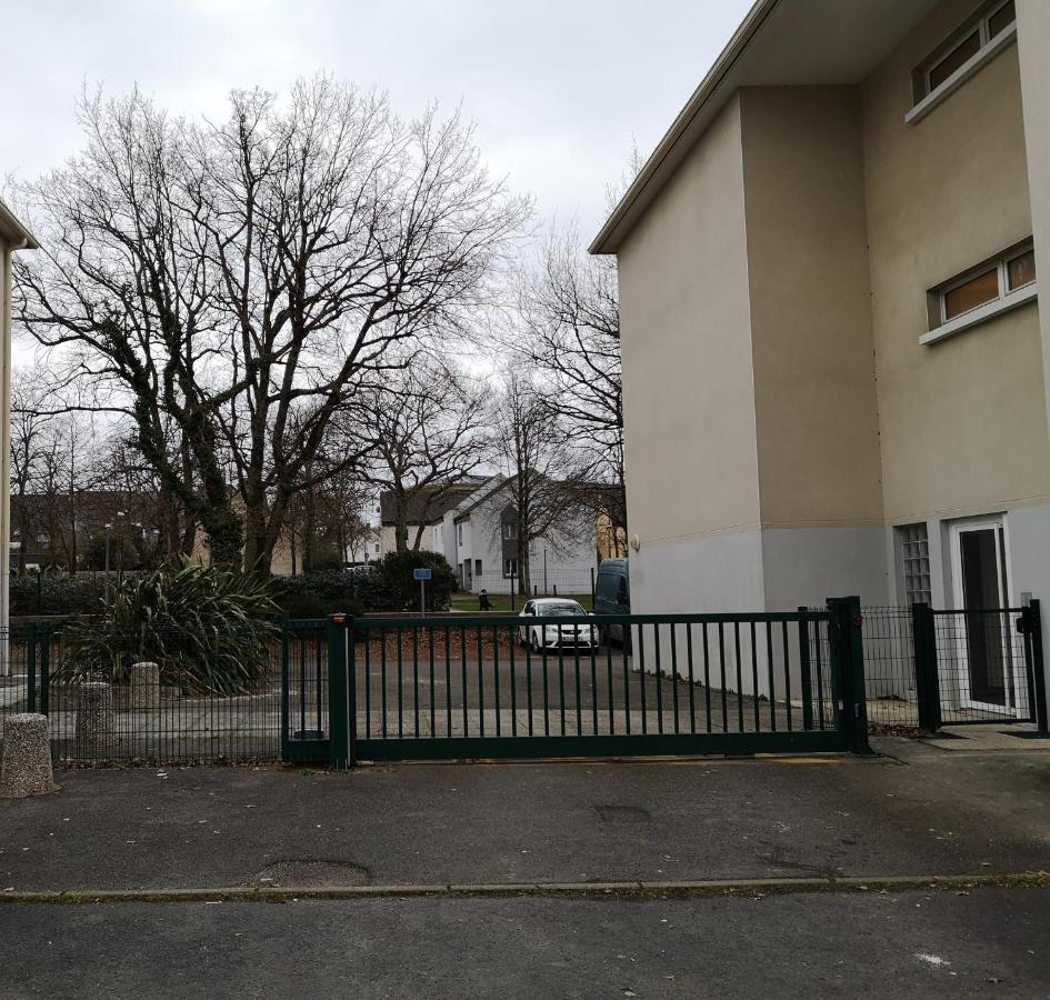 Joli Studio - Parking Prive - Wifi Tres Haut Debit - Au Calme Nantes Eksteriør bilde